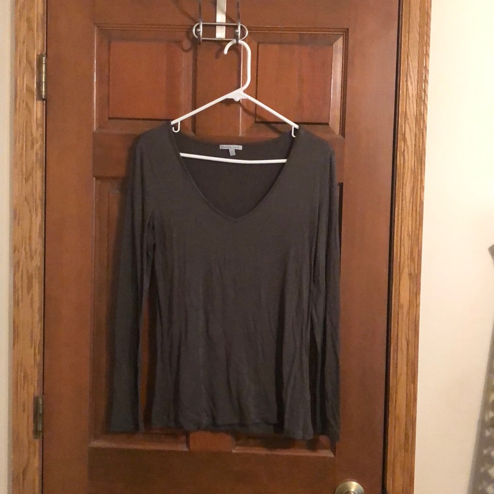 Long sleeve shirt.
